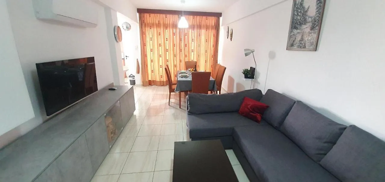 Vasilas Holiday Apartment #2 Larnaca